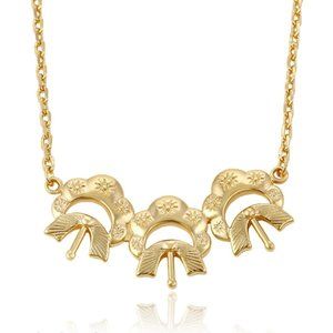 Lovely 3 Flowers Gold Necklace